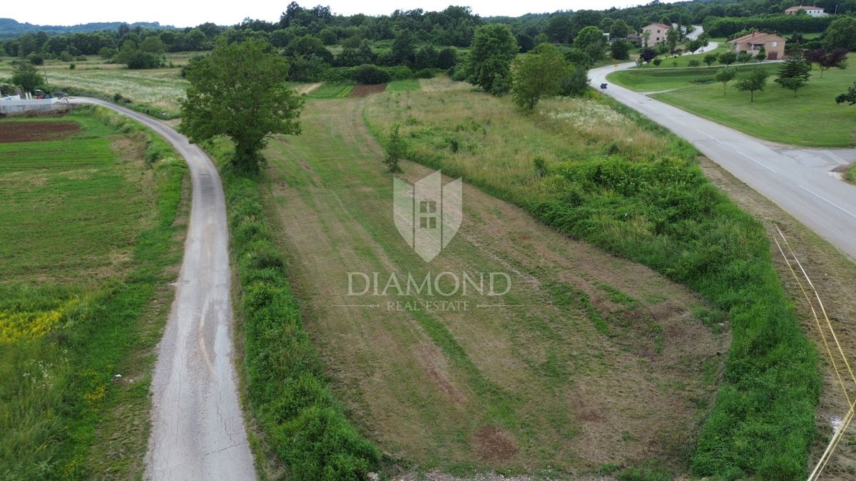 Terreno Pićan, 2.662m2