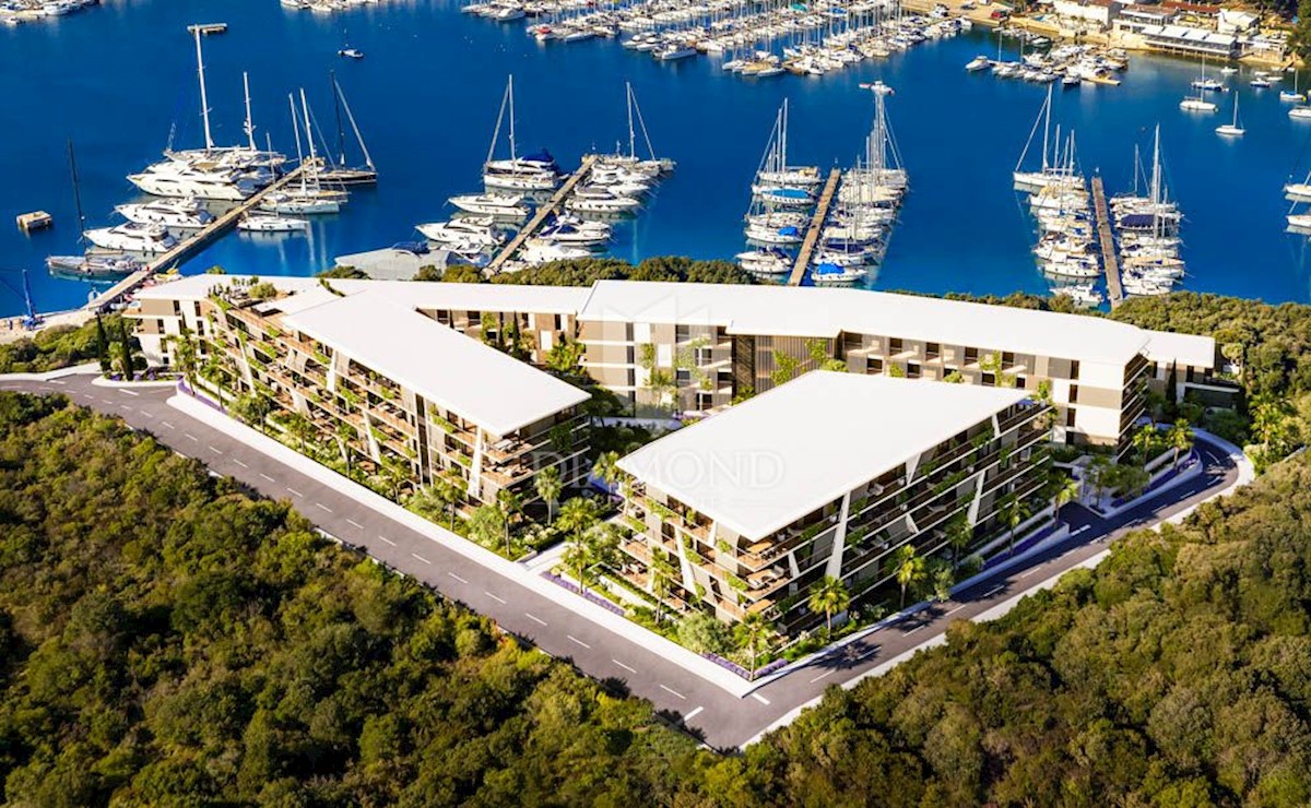 Pola, appartamento in un lussuoso edificio nuovo in riva al mare!