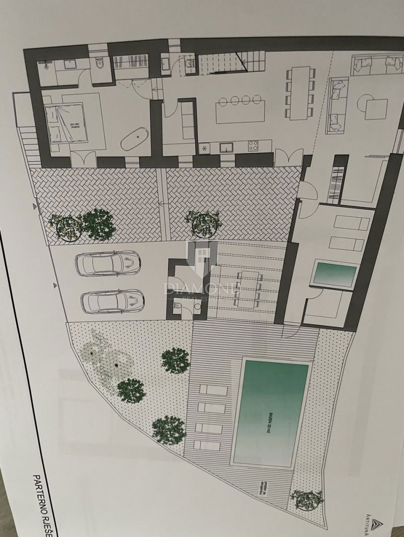 Nell'Istria orientale, casa autoctona da adattare con progetto