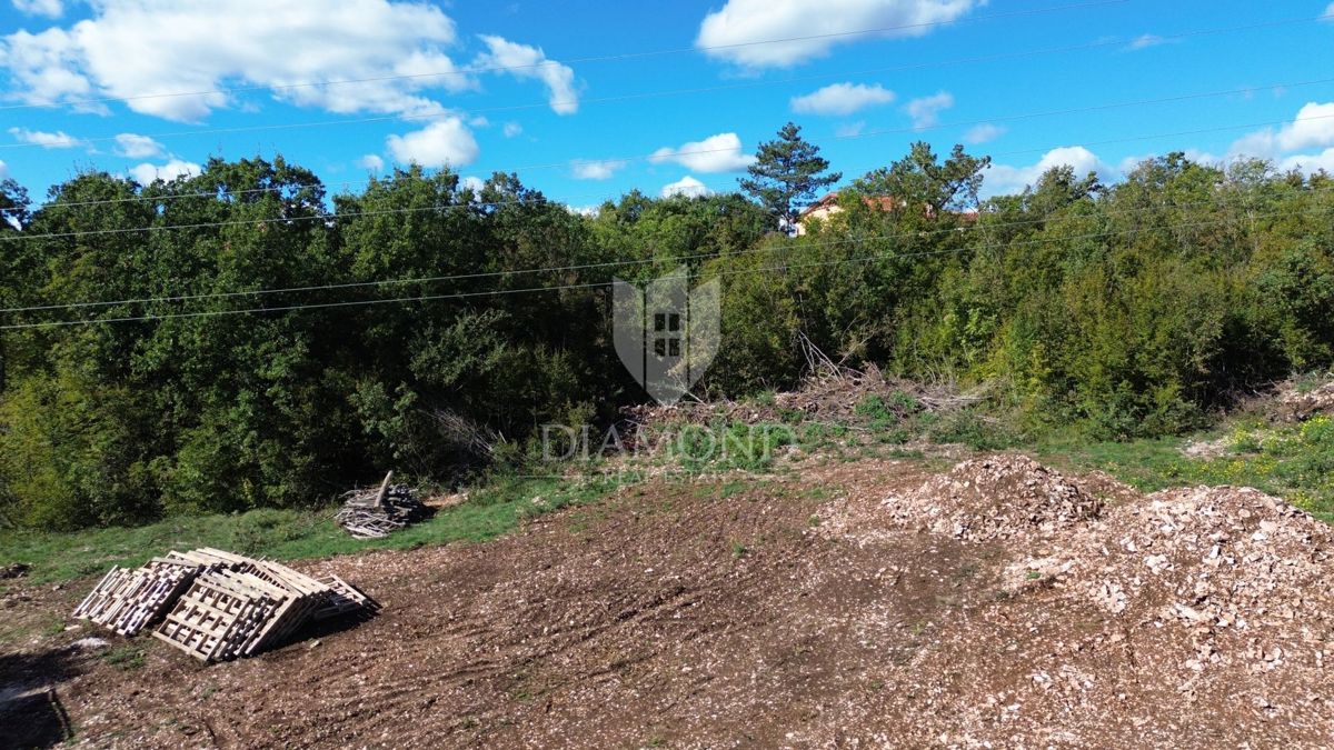 Grande terreno edificabile a Labin