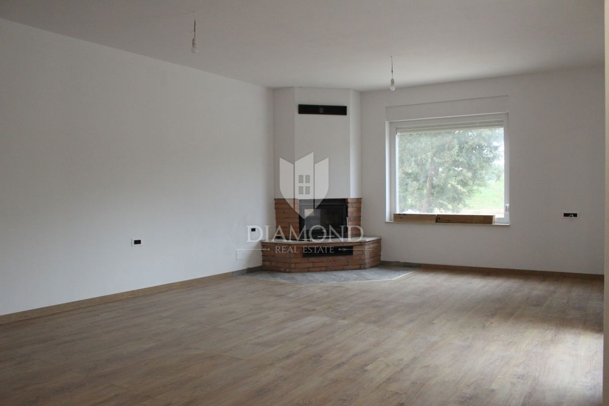 Casa luminosa, confortevole, immersa nel verde 