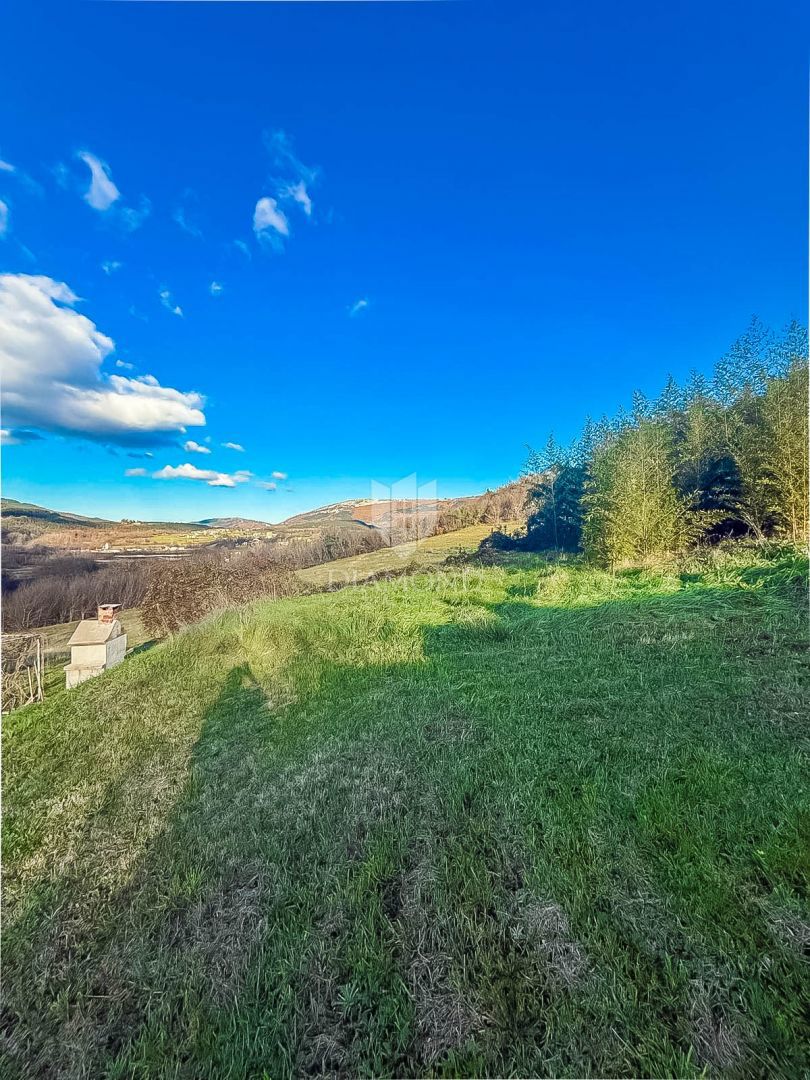 Terreno per la realizzazione di 6 appartamenti