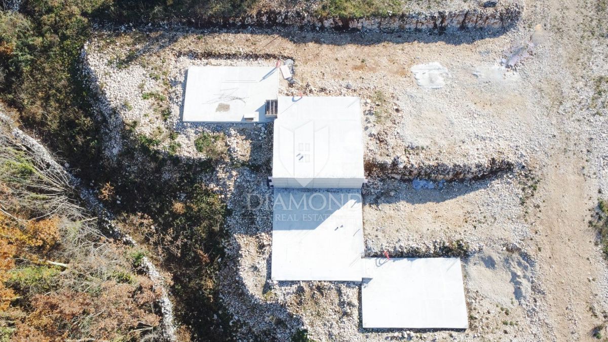 Parenzo, dintorni, terreno edificabile con progetto