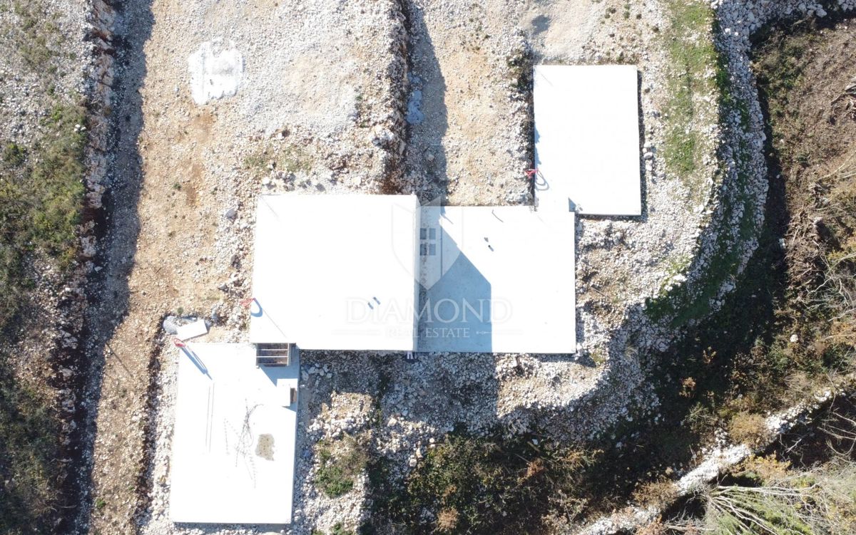 Parenzo, dintorni, terreno edificabile con progetto