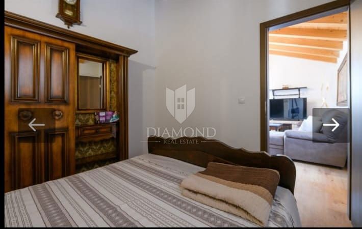 Casa con piscina più fabbricato residenziale