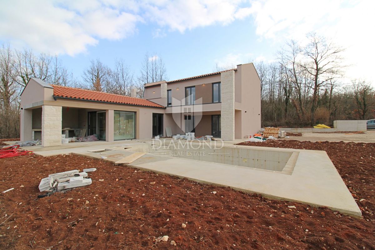 Labin, una fantastica casa immersa nel verde