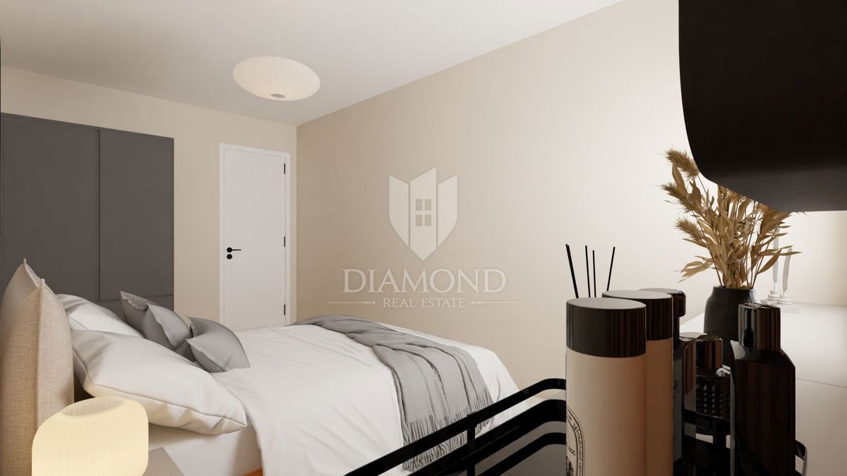 Parenzo, dintorni, appartamento al secondo piano non lontano dal mare!