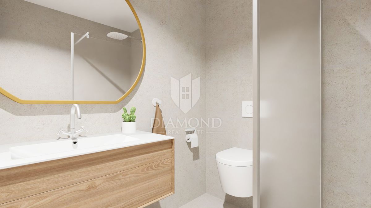 Parenzo, dintorni, appartamento al secondo piano non lontano dal mare!