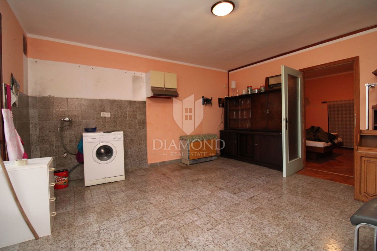 Labin, casa di famiglia in periferia 