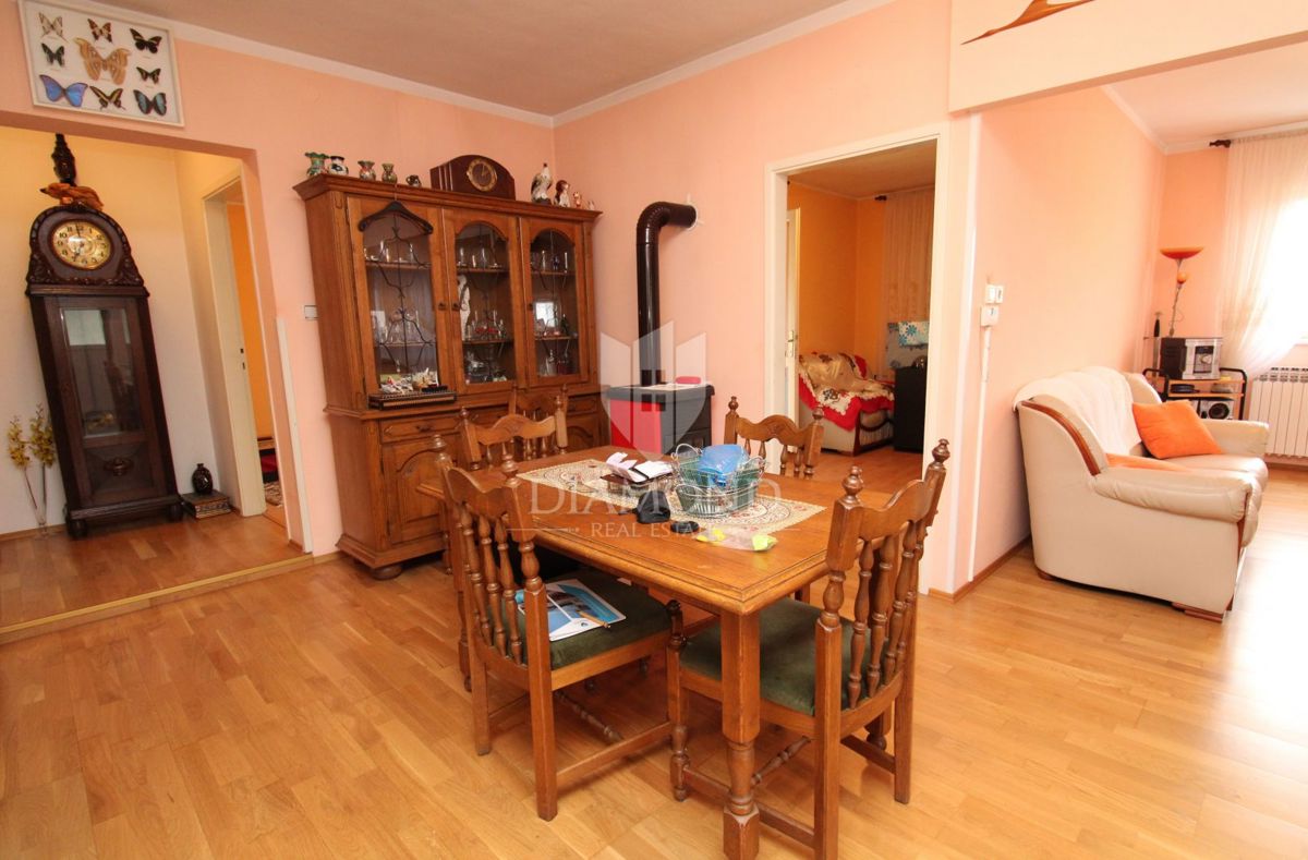 Labin, casa di famiglia in periferia 