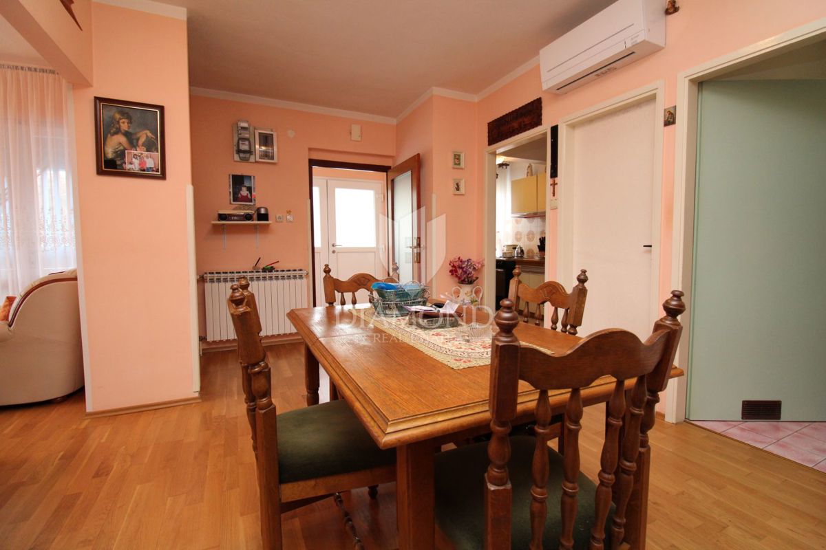 Labin, casa di famiglia in periferia 