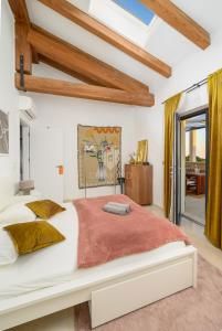 Eleganza e lusso – villa vicino a Rovigno con vista mare – OFFERTA ESCLUSIVA!