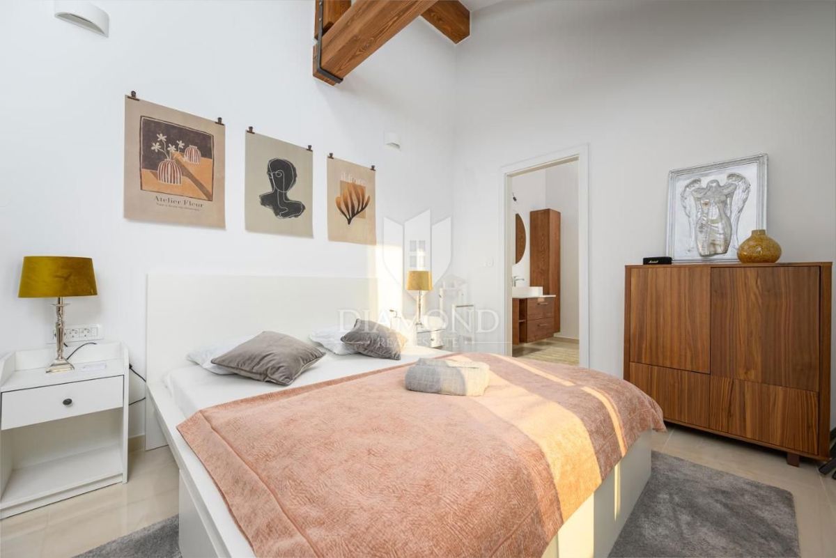 Eleganza e lusso – villa vicino a Rovigno con vista mare – OFFERTA ESCLUSIVA!