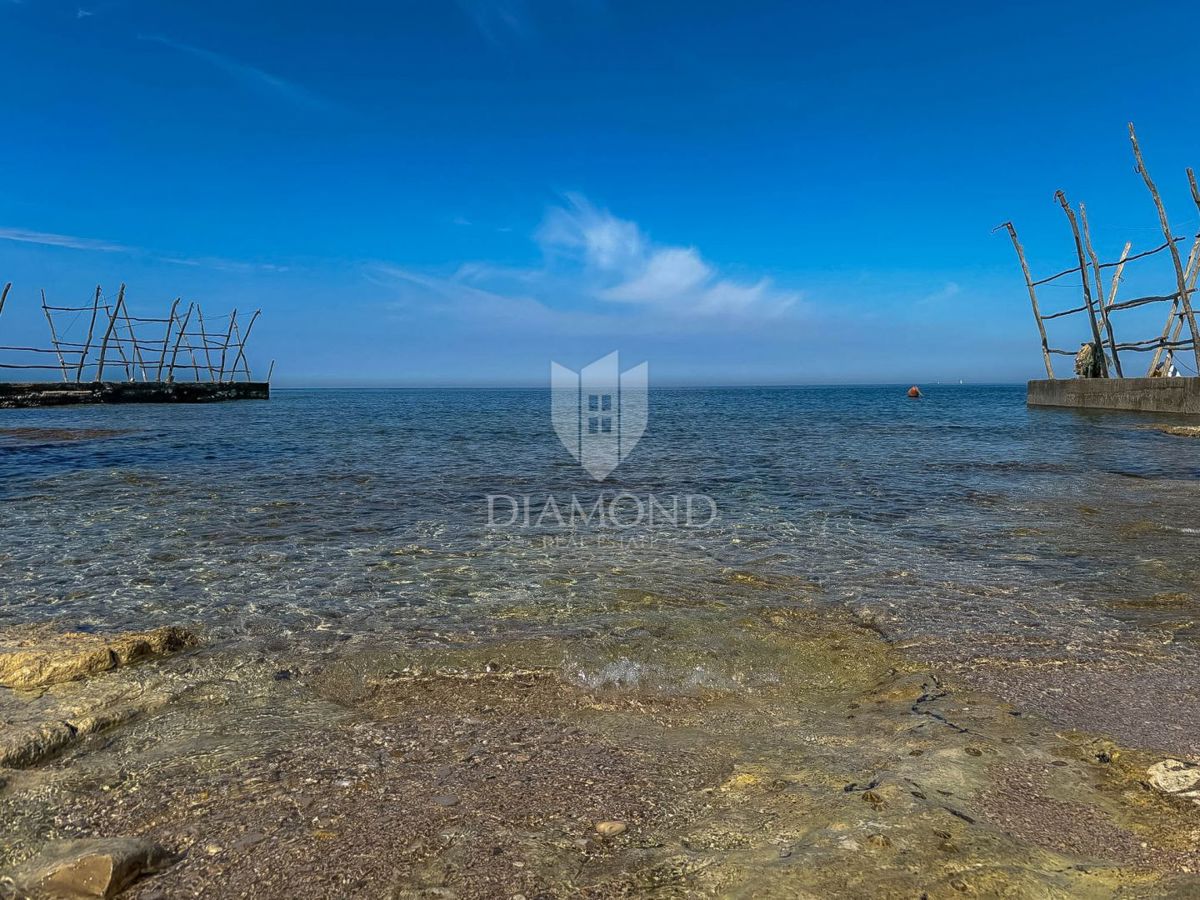 Istria, Umago, appartamento con ascensore a 300m dal mare e dalla spiaggia!