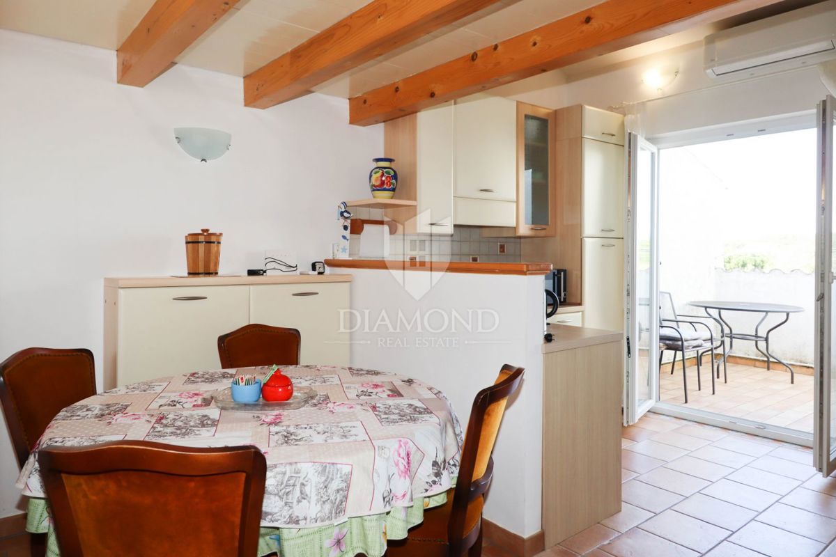 Rovigno, appartamento, balcone, parcheggio, vista mare