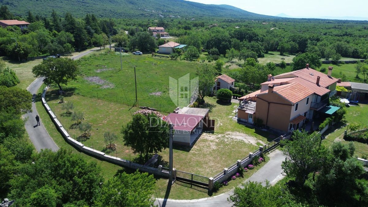 TERRENO EDIFICABILE CON PROGETTO E PERMESSO