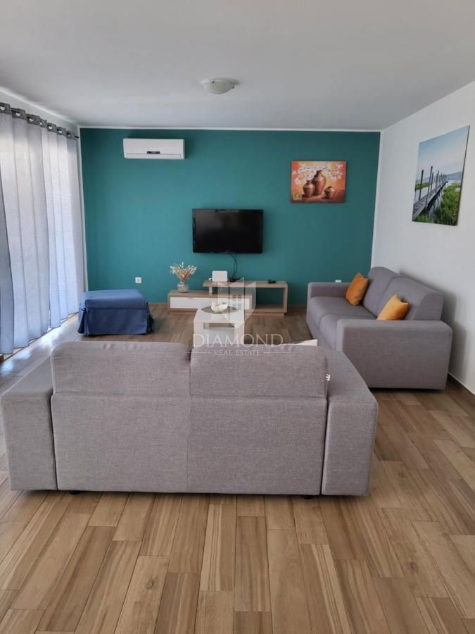 Grande casa con vista mare