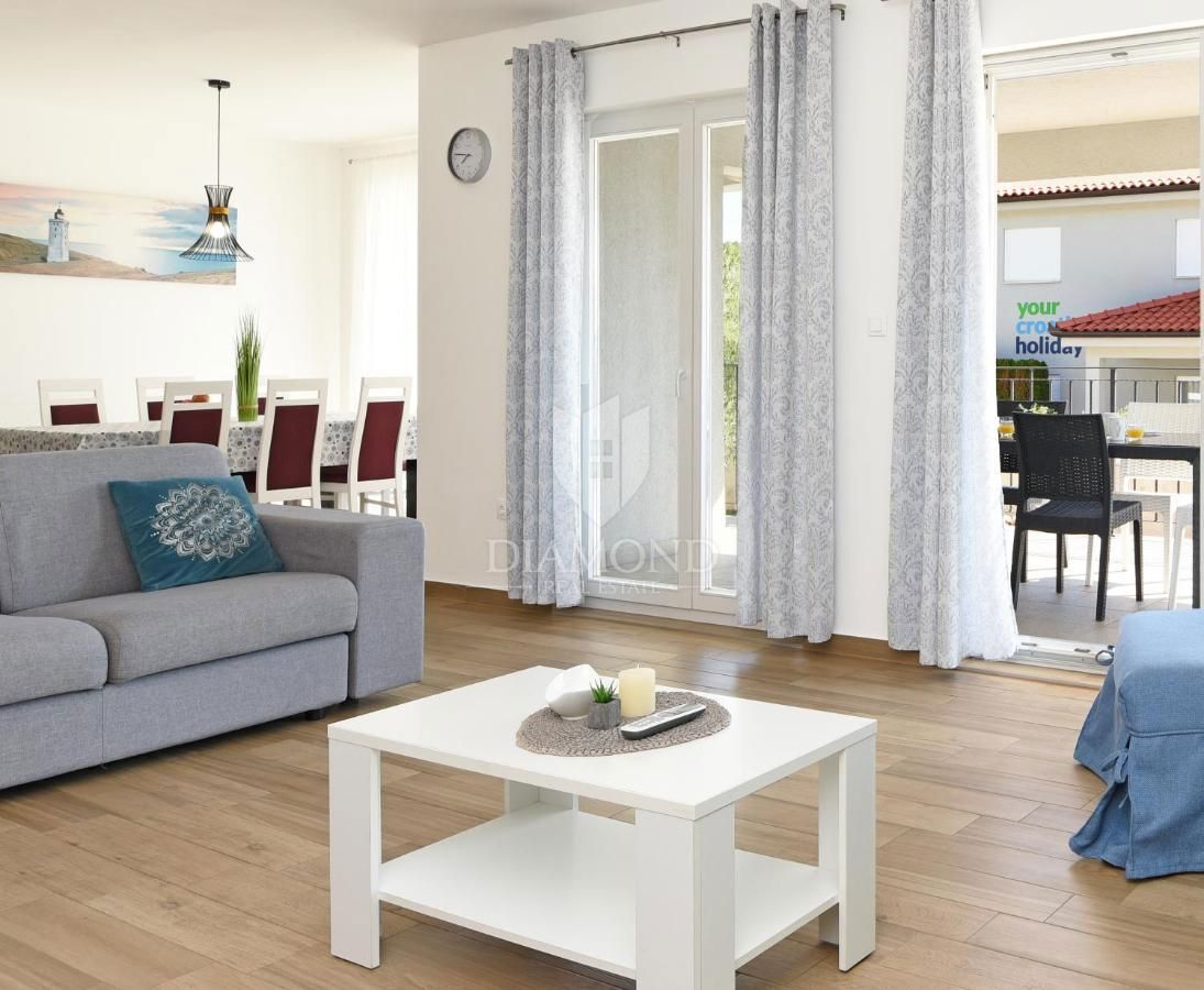 Grande casa con vista mare