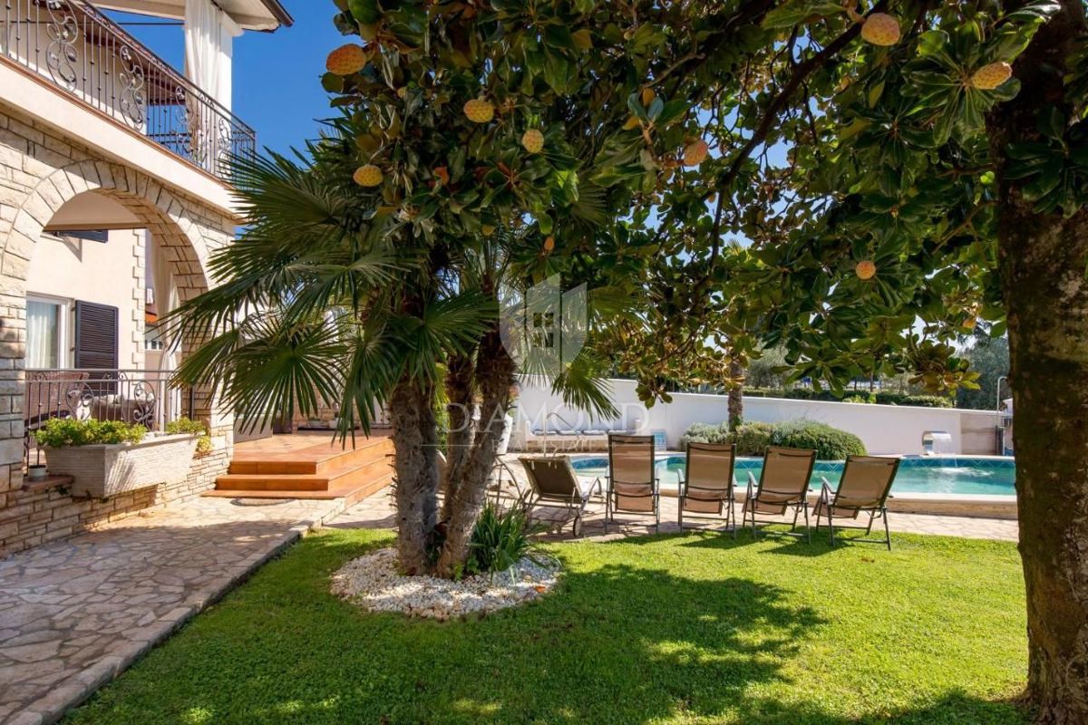 Istria, Umago, splendida villa con vista mare