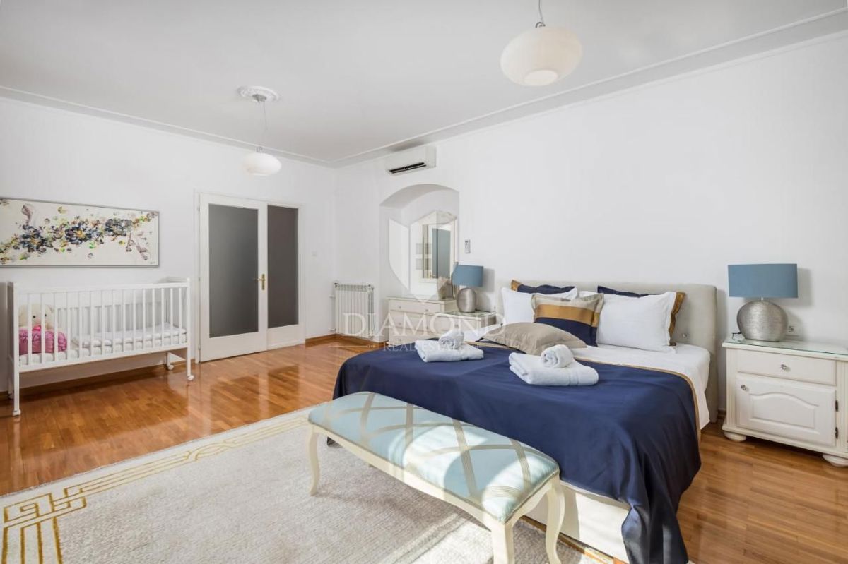 Istria, Umago, splendida villa con vista mare