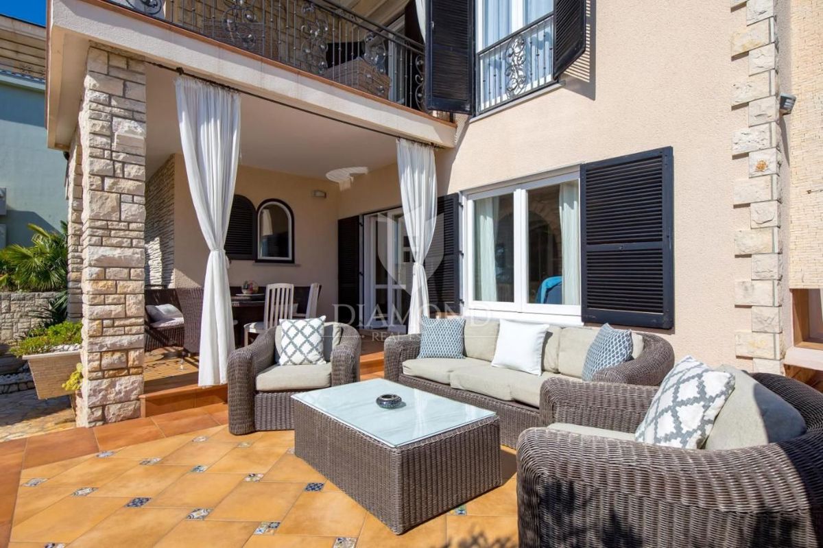 Istria, Umago, splendida villa con vista mare