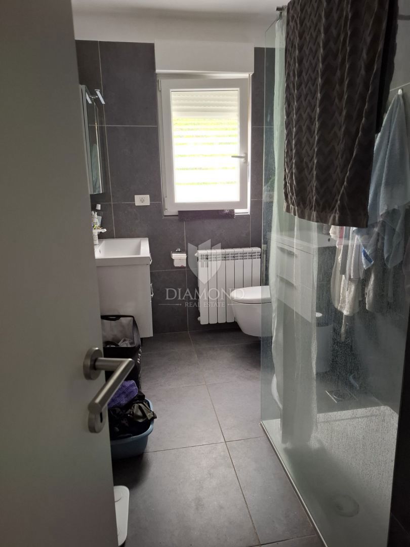 Casa a Labin con ampio giardino