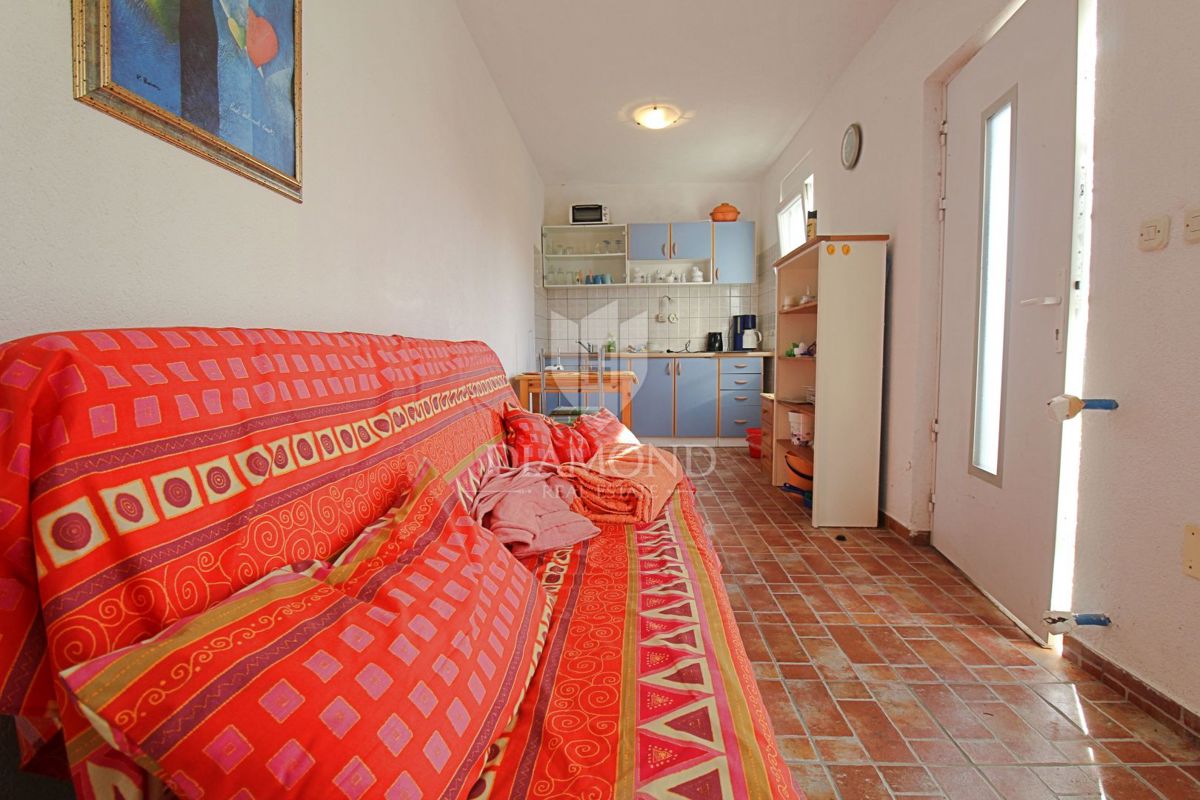 Labin, casa familiare con 5 appartamenti