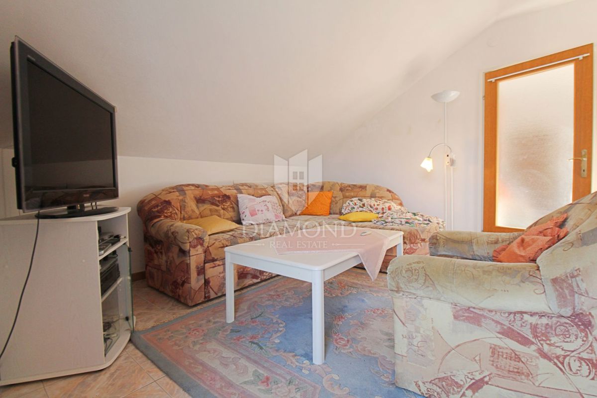 Labin, casa familiare con 5 appartamenti