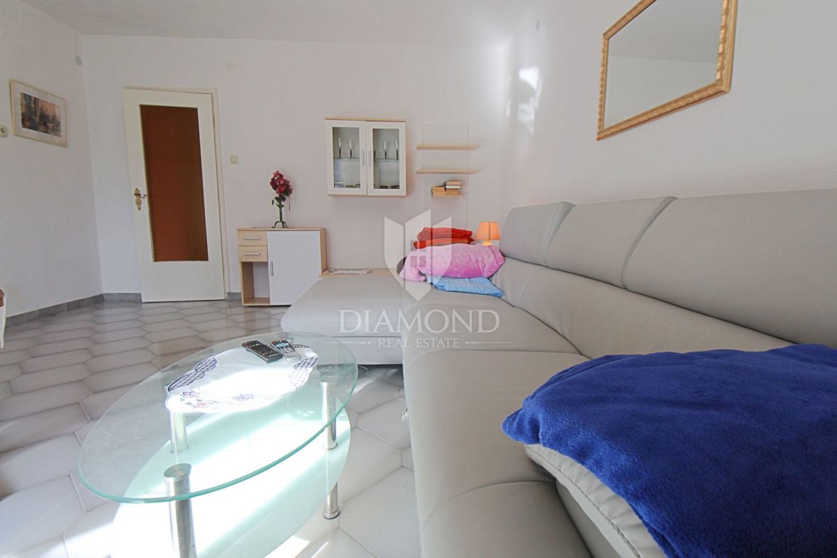 Labin, casa familiare con 5 appartamenti