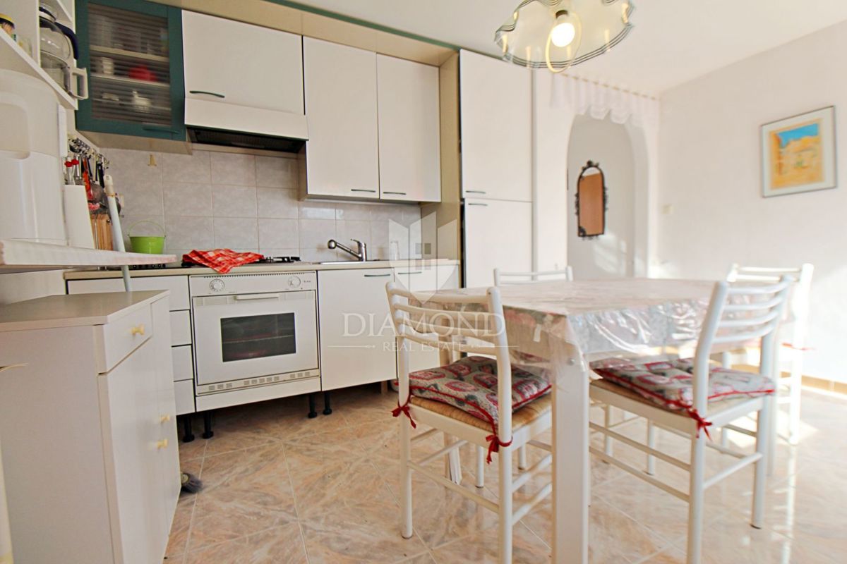 Labin, casa familiare con 5 appartamenti