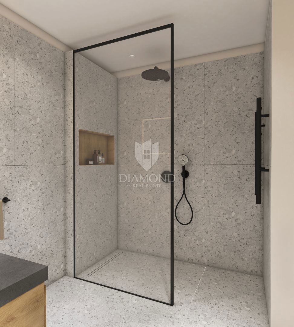 Appartamento splendidamente orientato con giardino vicino al mare - zona Medolino