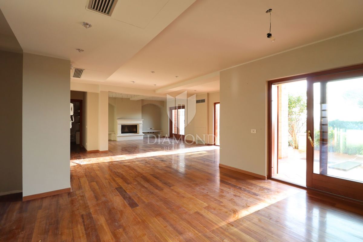 Autentica villa istriana vicino a Parenzo – investimento minimo richiesto