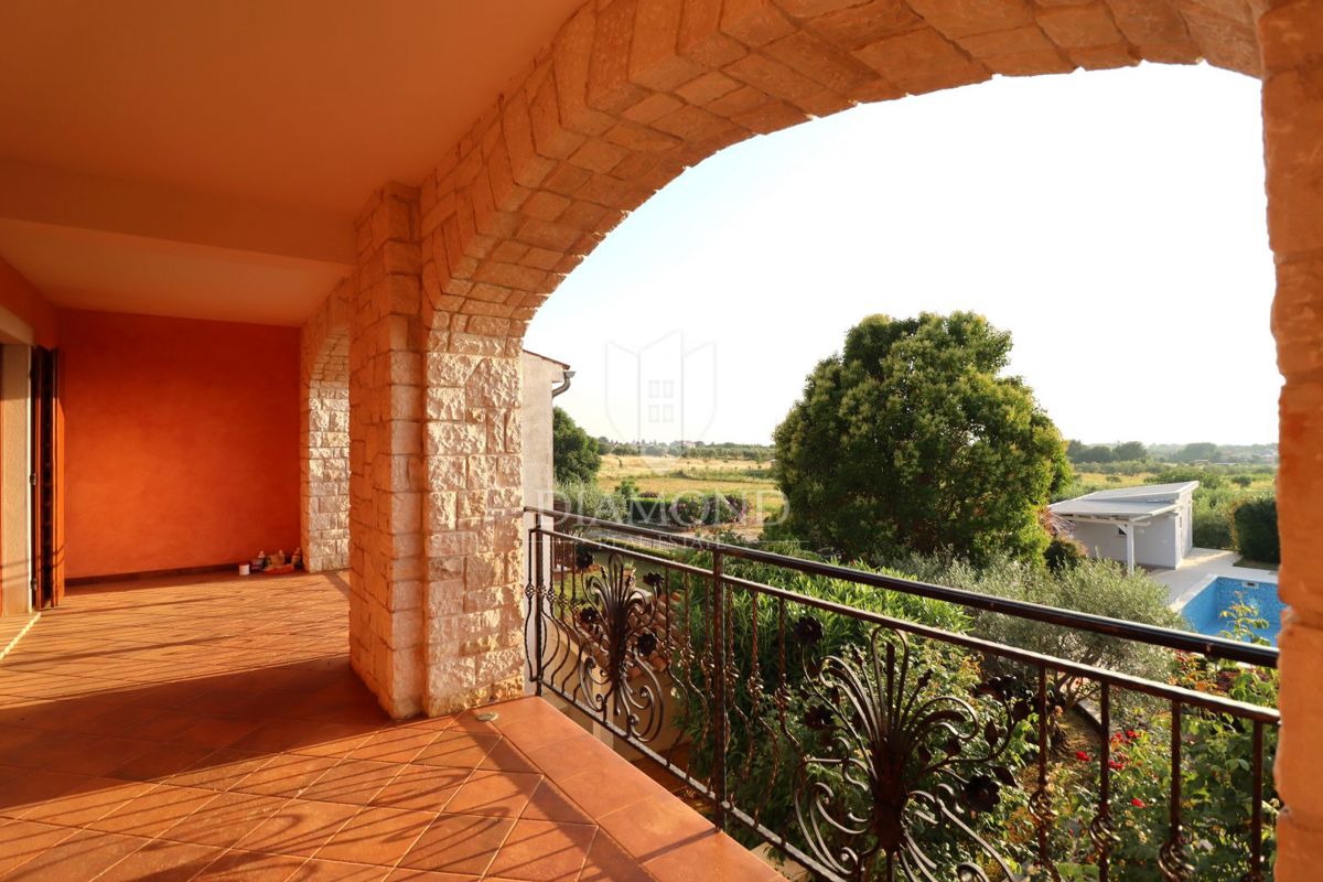 Autentica villa istriana vicino a Parenzo – investimento minimo richiesto