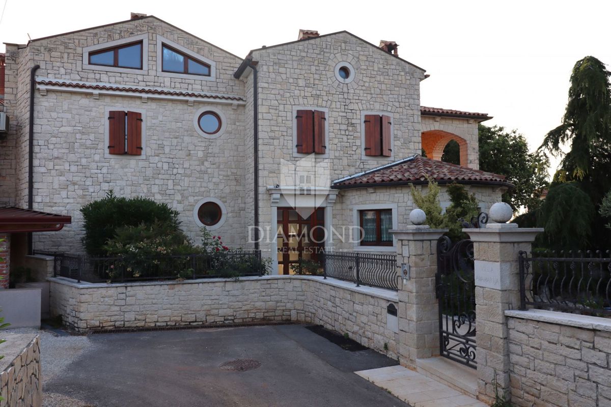 Autentica villa istriana vicino a Parenzo – investimento minimo richiesto
