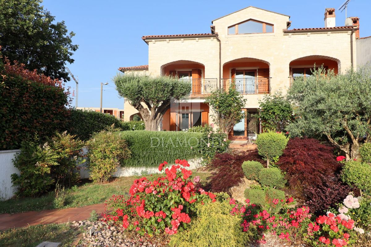 Autentica villa istriana vicino a Parenzo – investimento minimo richiesto