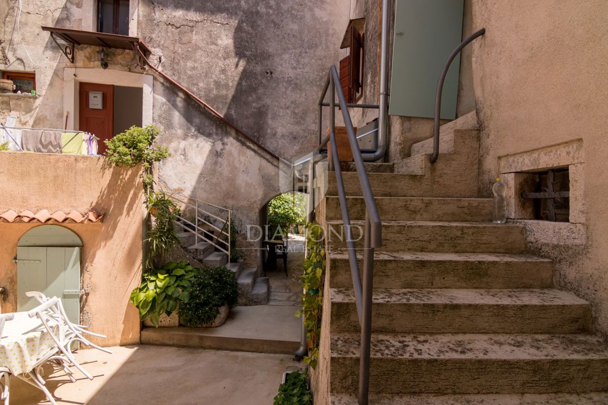 Mošćenice, splendido appartamento con due camere da letto nel centro storico