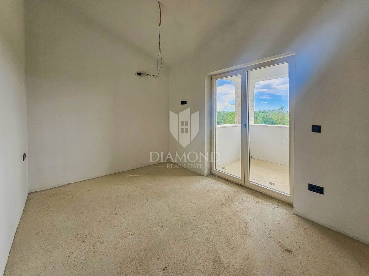 Esclusivo! Bellissima villa con piscina immersa nel verde!