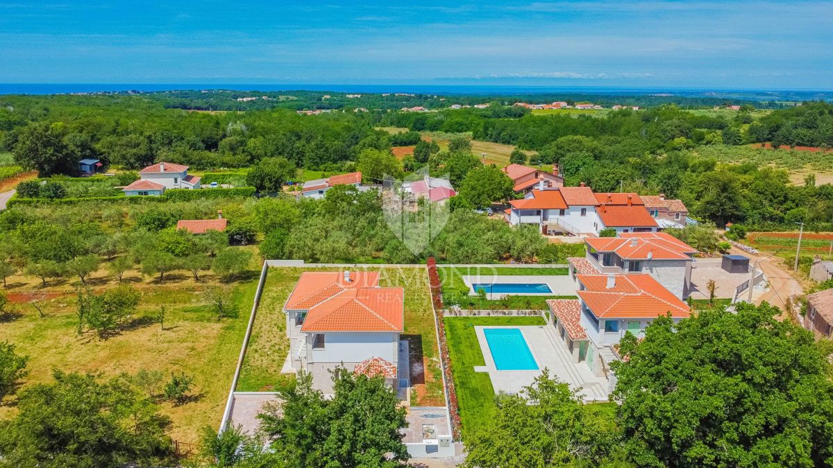 Esclusivo! Bellissima villa con piscina immersa nel verde!