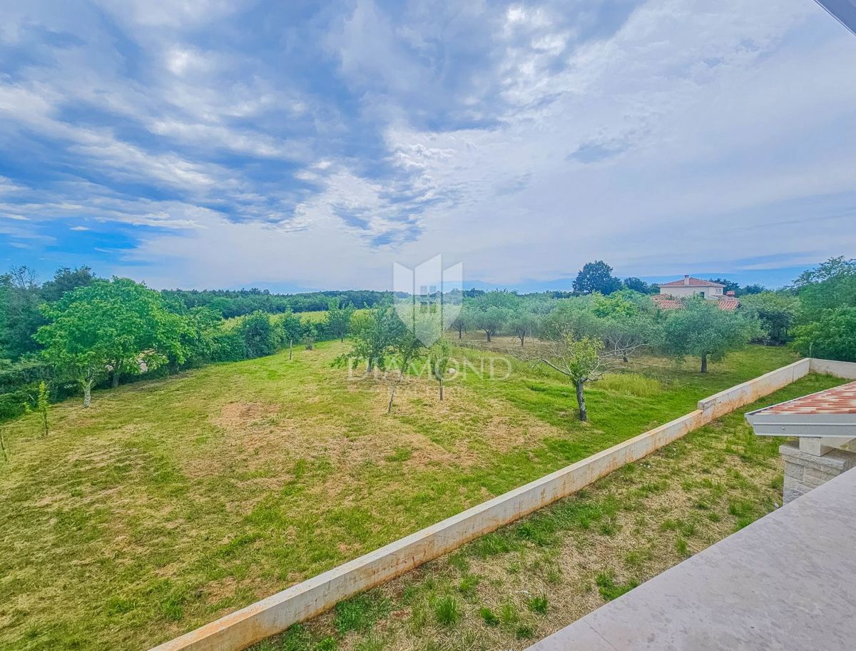 Esclusivo! Bellissima villa con piscina immersa nel verde!