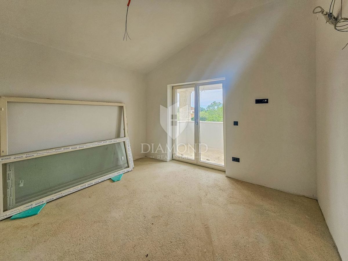 Esclusivo! Bellissima villa con piscina immersa nel verde!