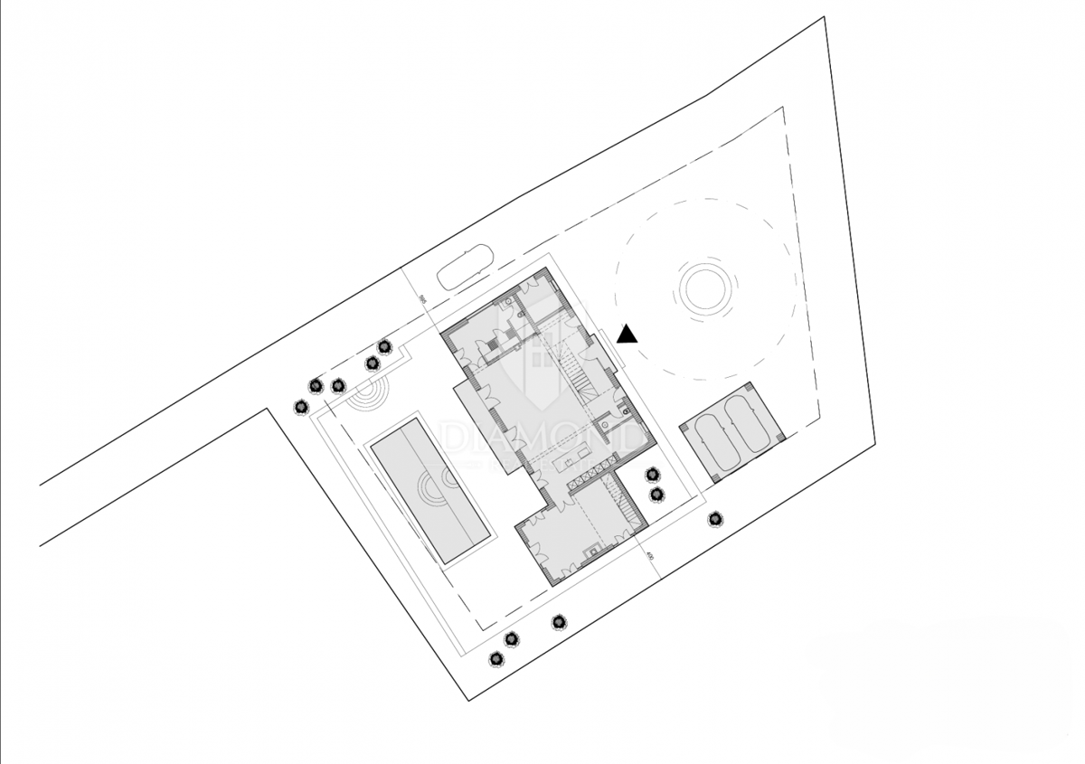 Zona di Parenzo – Ampio Terreno con Vista Panoramica