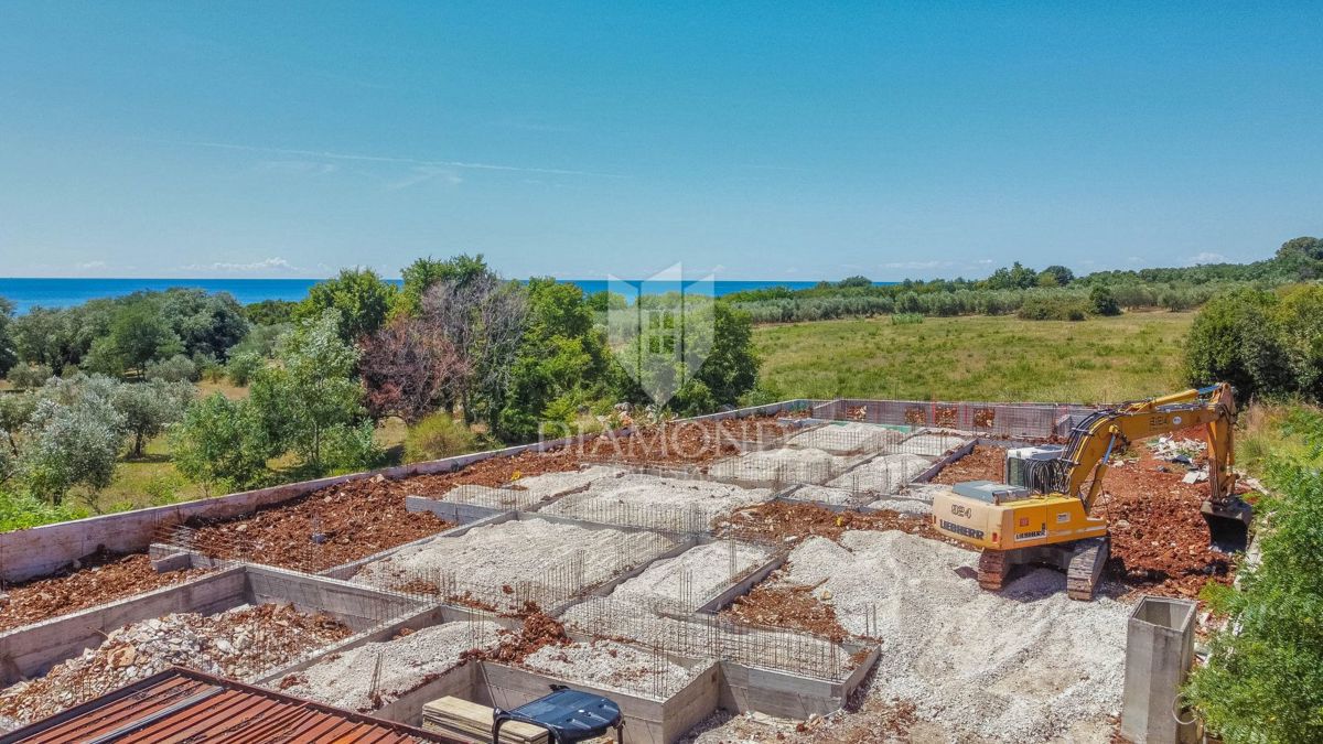 Umago, dintorni - casa moderna in prima fila sul mare!