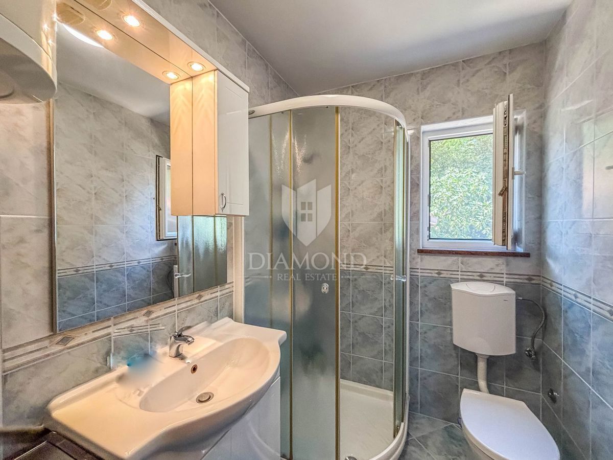 Istria, Umago, dintorni, bellissima casa con ampio giardino!