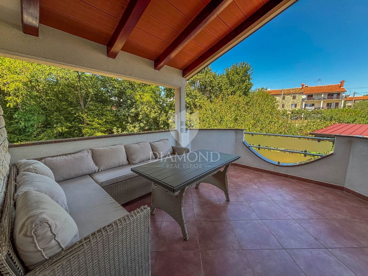 Istria, Umago, dintorni, bellissima casa con ampio giardino!