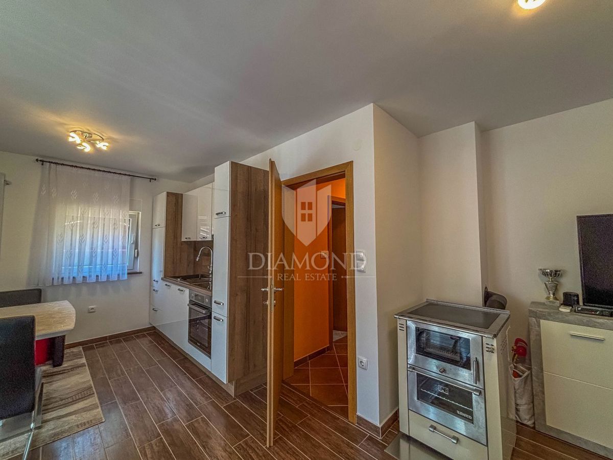 Istria, Umago, dintorni, bellissima casa con ampio giardino!