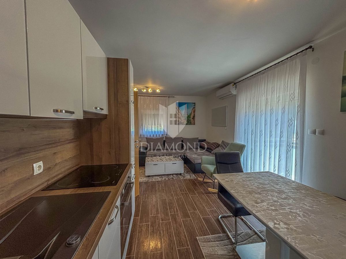 Istria, Umago, dintorni, bellissima casa con ampio giardino!