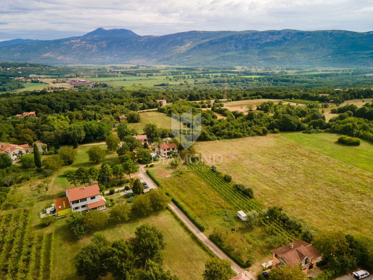 4 TERRENI EDIFICABILE CON PERMESSO, DINTORNI DI LABIN