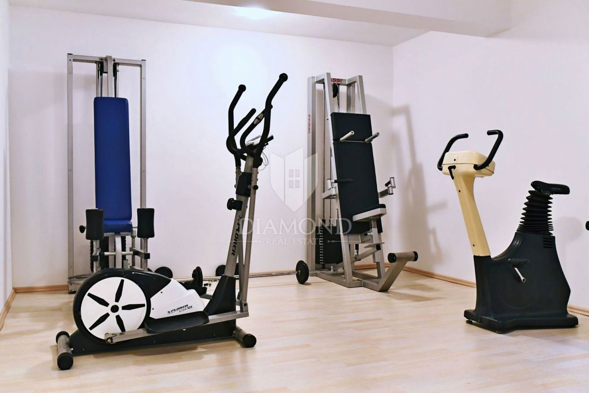 Casa Bogovići, Malinska-Dubašnica, 450m2