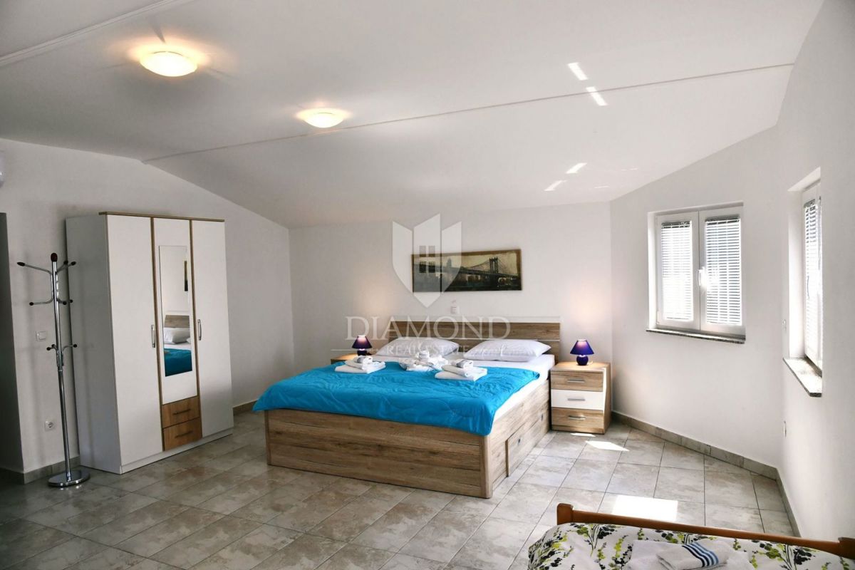 Casa Bogovići, Malinska-Dubašnica, 450m2