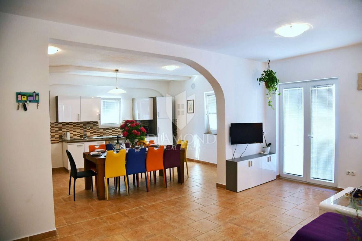 Casa Bogovići, Malinska-Dubašnica, 450m2